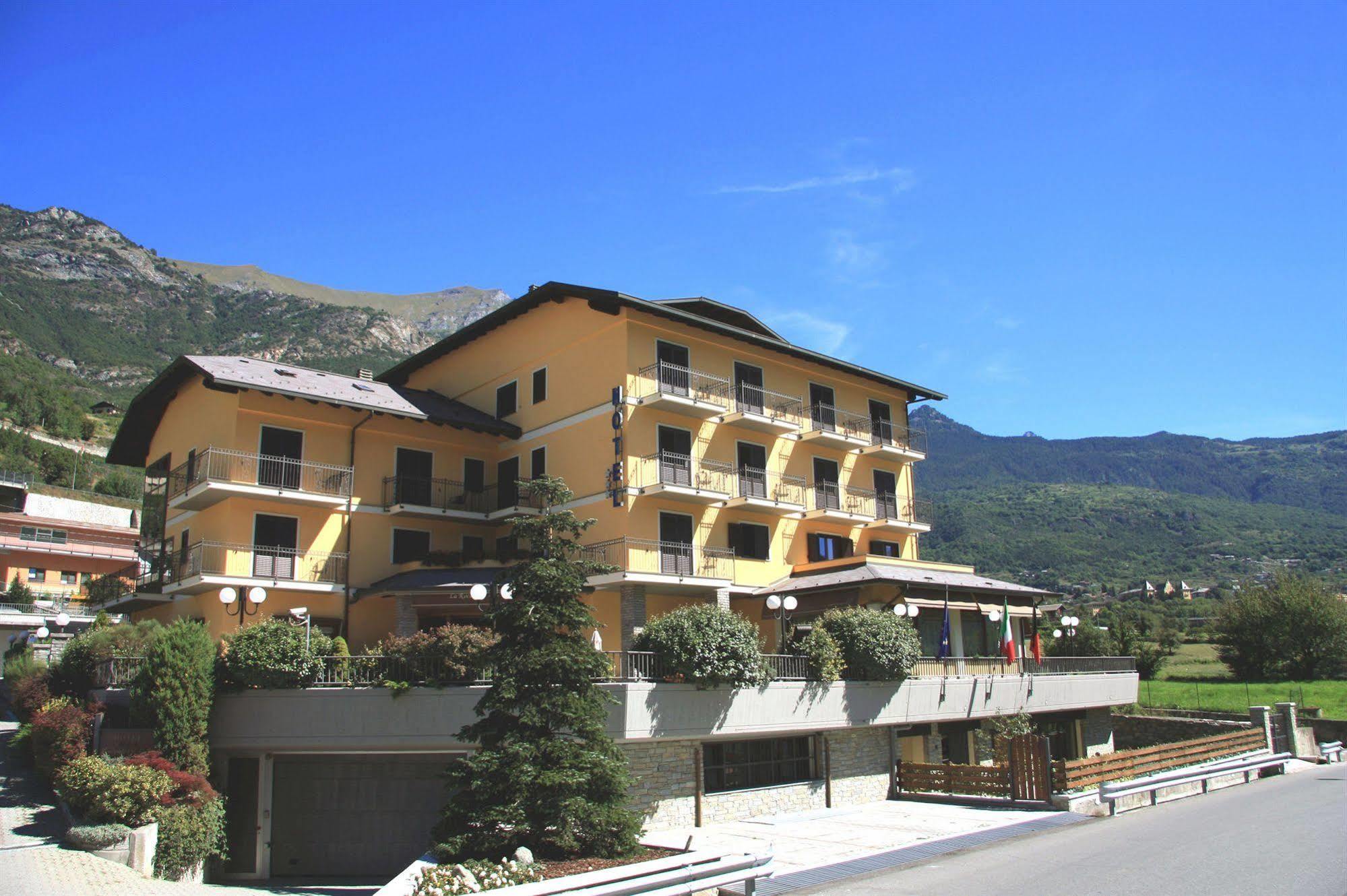 La Rocca Sport & Benessere Hotel Chatillon Exterior photo