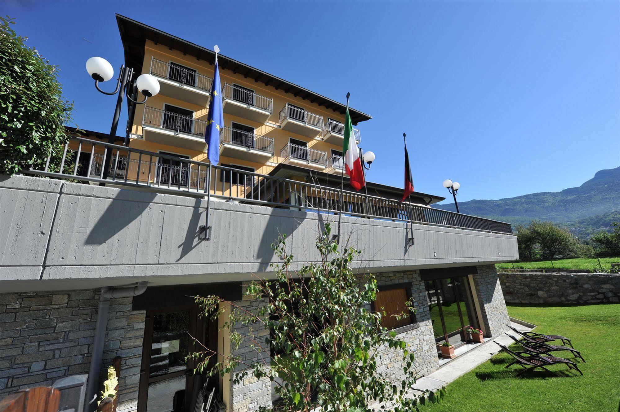 La Rocca Sport & Benessere Hotel Chatillon Exterior photo